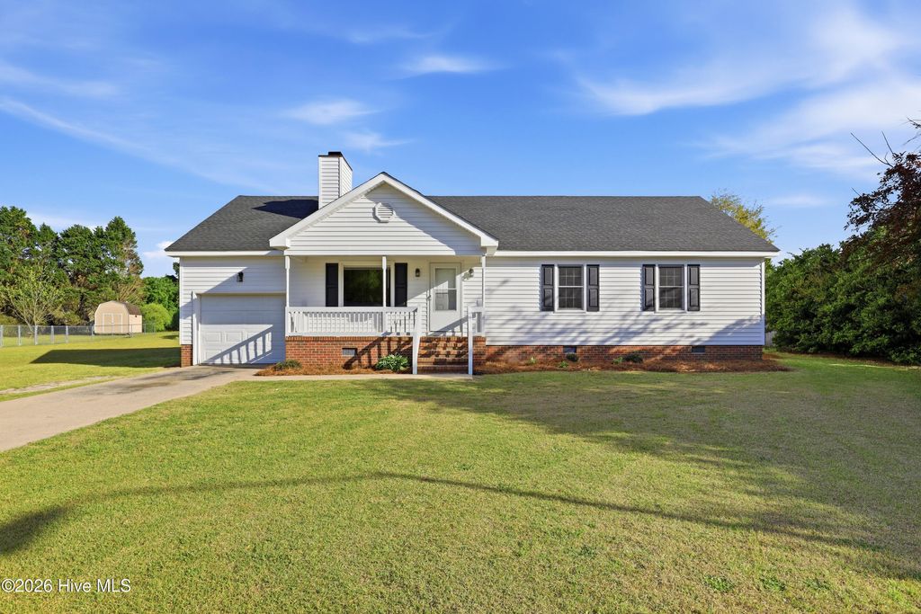 Photo of 110 N Pointe Drive, Goldsboro, NC 27530 (MLS # 100566033)