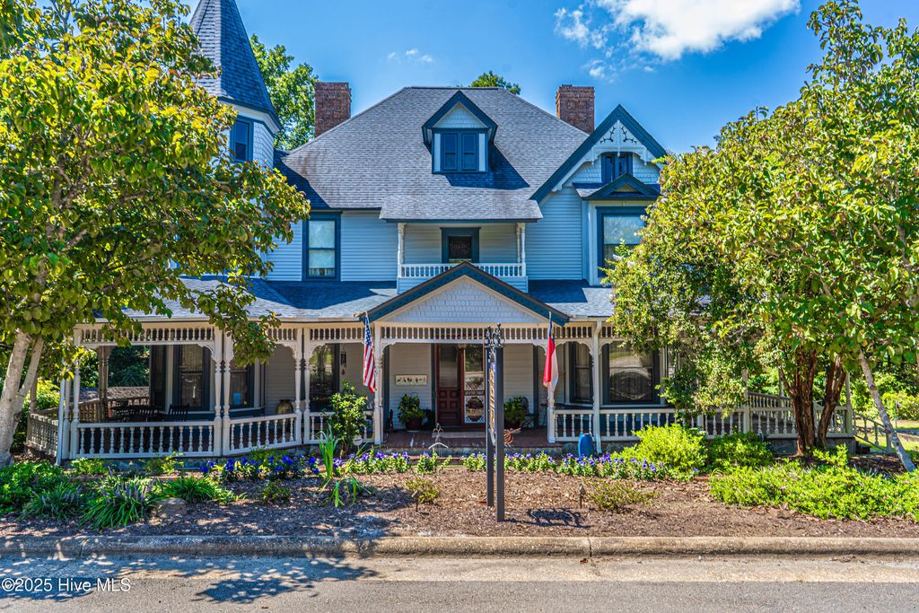 Photo of 301 Mcreynolds Street, Carthage, NC 28327 (MLS # 100563544)