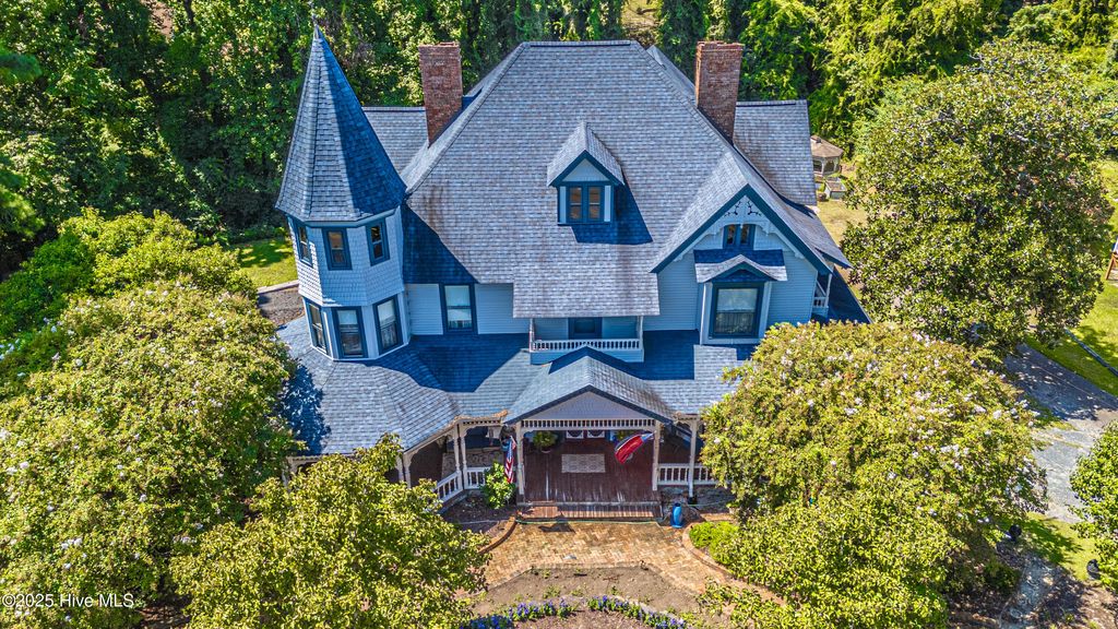 Photo of 301 Mcreynolds Street, Carthage, NC 28327 (MLS # 100563544)