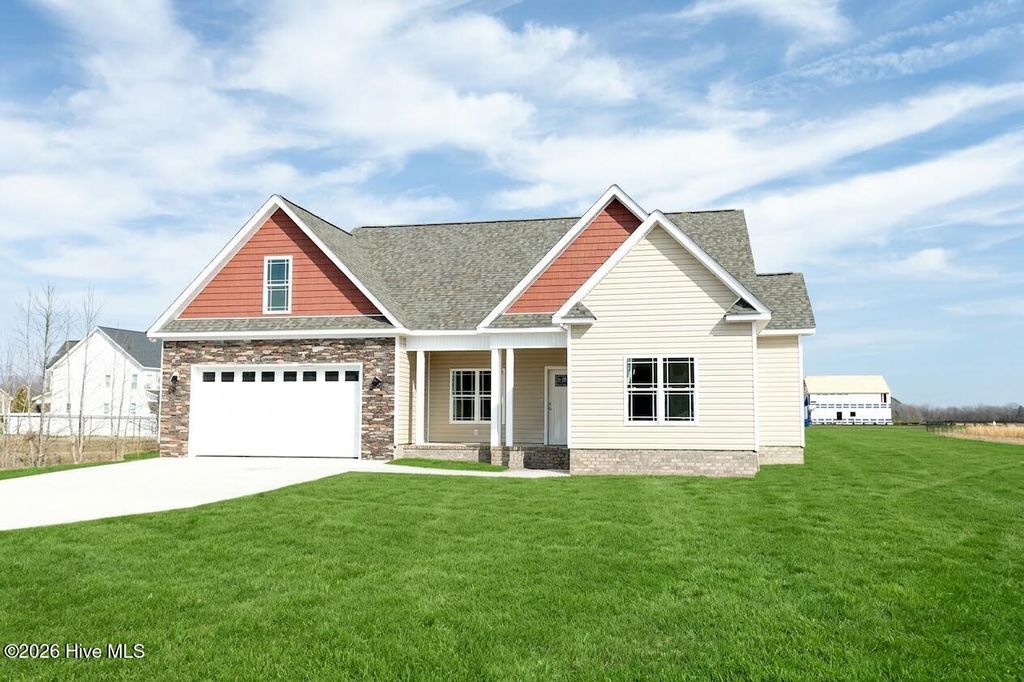 Photo of 2699 Whitaker Glen Drive, Farmville, NC 27828 (MLS # 100562713)