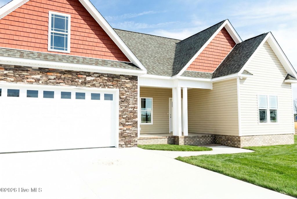 Photo of 2699 Whitaker Glen Drive, Farmville, NC 27828 (MLS # 100562713)