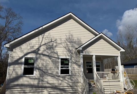 Photo of 150 Darling Street, Savannah, GA 31408 (MLS # SA352098)