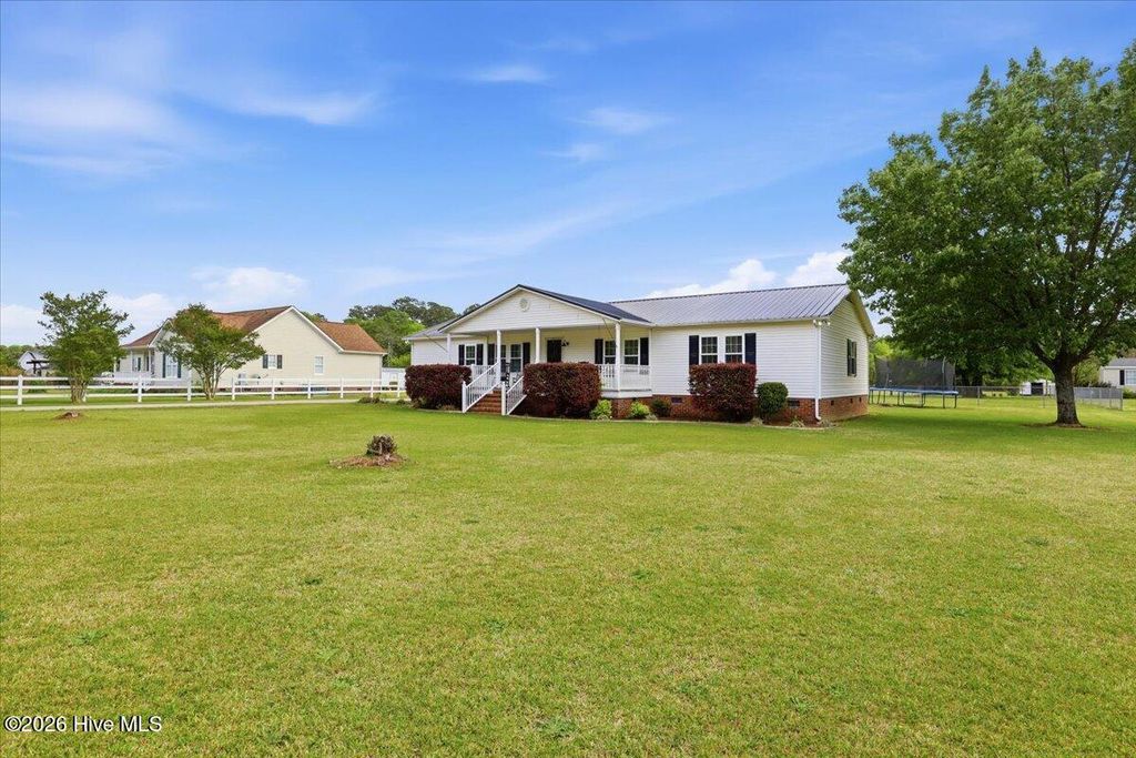 Photo of 143 Ole Vineyard Road, Goldsboro, NC 27530 (MLS # 100566435)