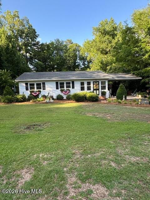 Homes For Sale - 606 N Pine Lane<br/> Wadesboro, NC 28170