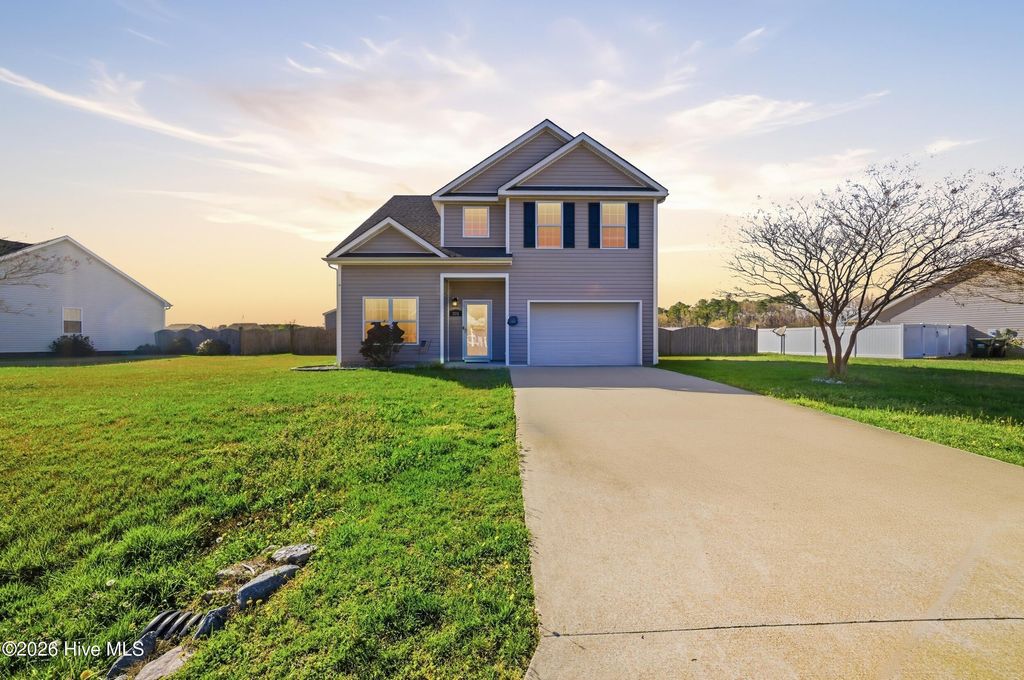 Photo of 215 Laurel Woods Way, Currituck, NC 27929 (MLS # 100561455)