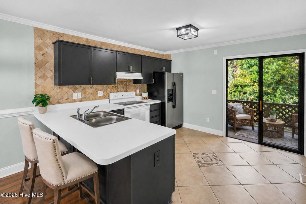 Photo of 522 S Kerr Avenue #Apt 77, Wilmington, NC 28403 (MLS # 100542371)