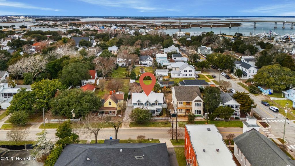 Photo of 211 Turner Street, Beaufort, NC 28516 (MLS # 100546371)