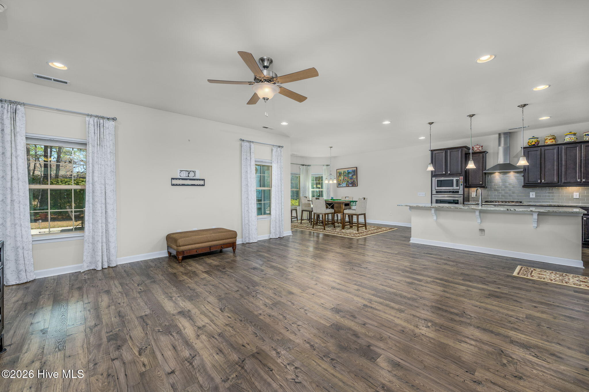 2050 Lindrick Court NW