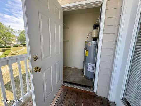 Tiny photo for 902 Litchfield Way #E, Wilmington, NC 28405 (MLS # 100577750)