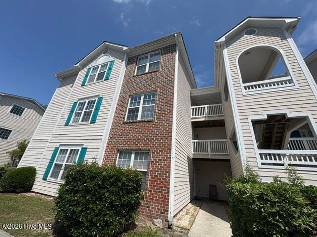 Photo of 902 Litchfield Way #E, Wilmington, NC 28405 (MLS # 100577750)