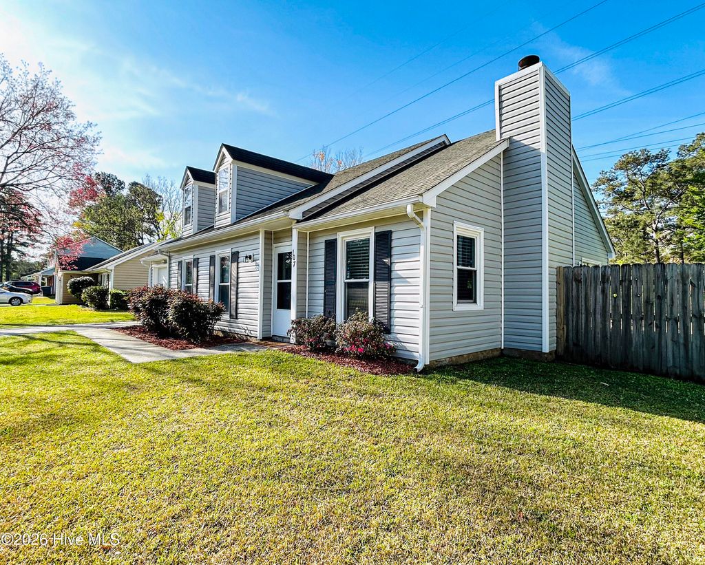 Photo of 107 Wedgewood Drive, Jacksonville, NC 28546 (MLS # 100563583)