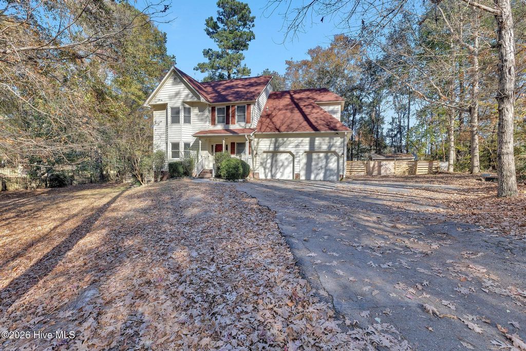 Photo of 107 Dockside Drive, Jacksonville, NC 28546 (MLS # 100572474)