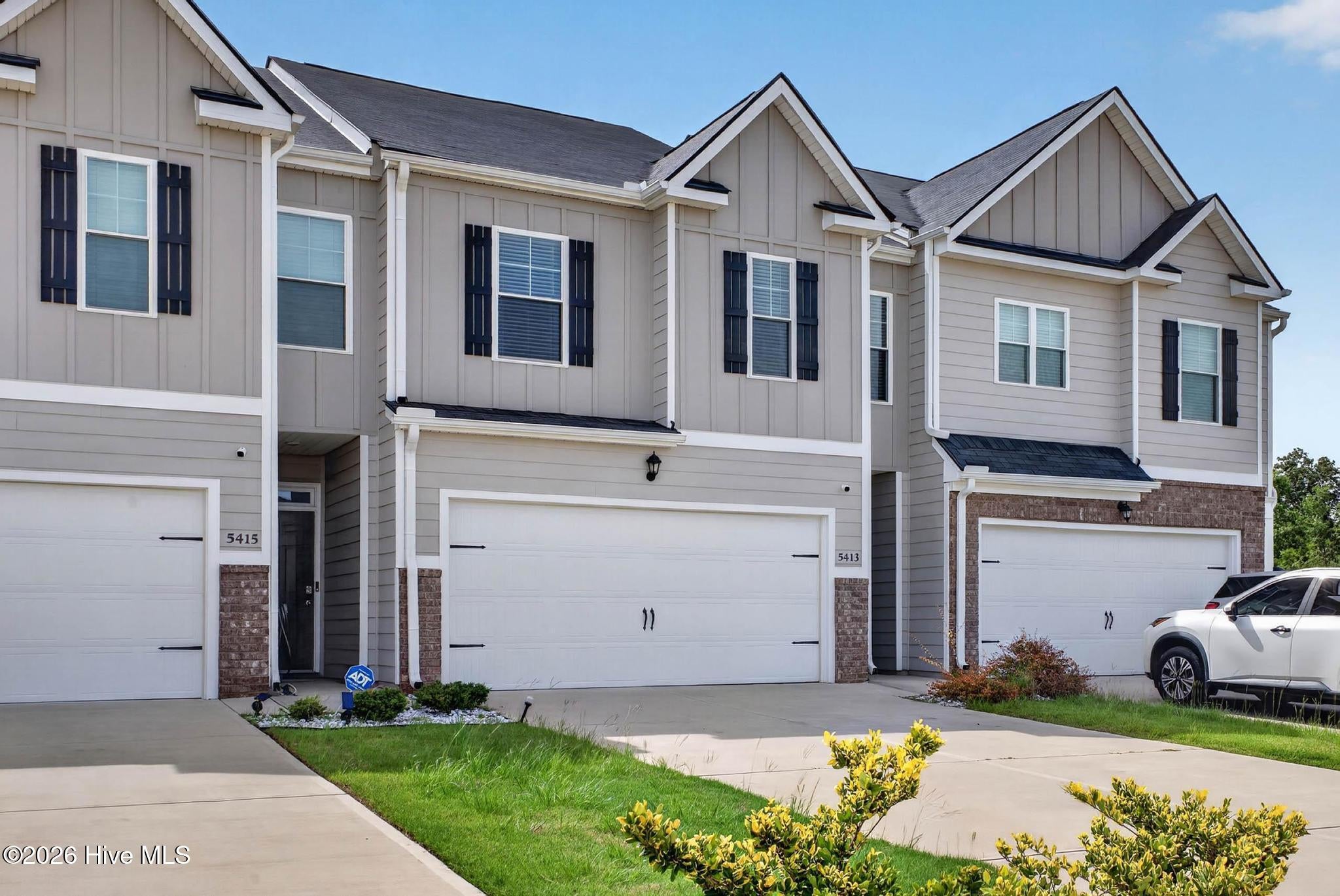 5413 Thrasher Lane