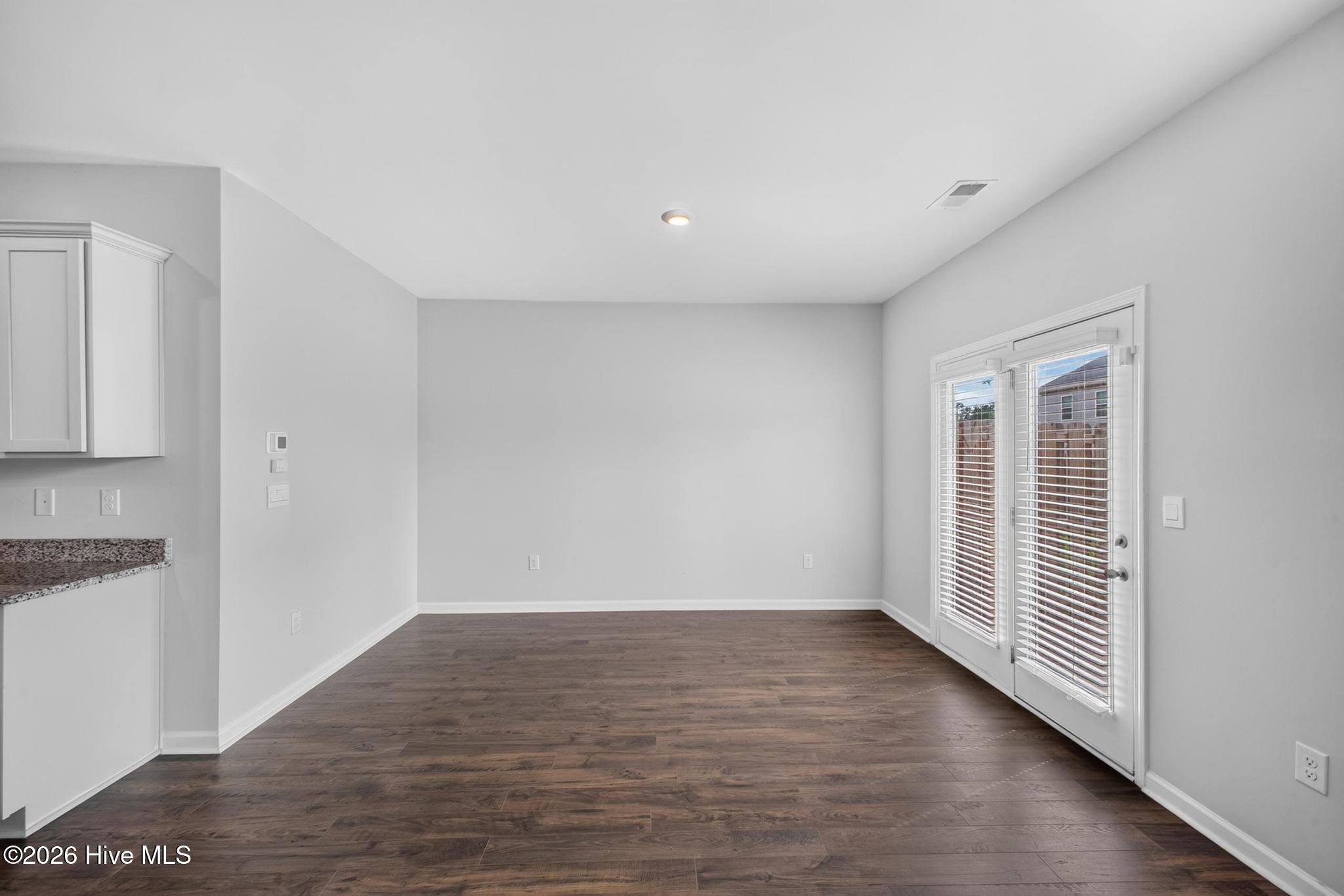 5413 Thrasher Lane