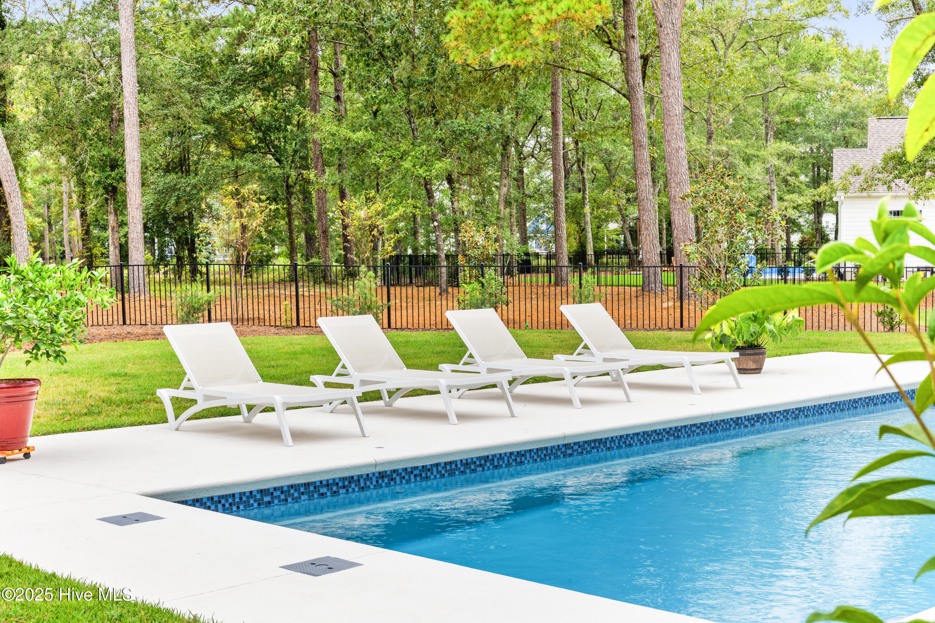 3774 River Park Way NE