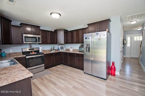 Tiny photo for 124 Waterford Way, Maysville, NC 28555 (MLS # 100568955)