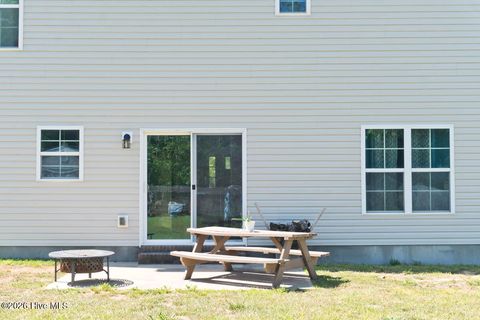 Tiny photo for 124 Waterford Way, Maysville, NC 28555 (MLS # 100568955)