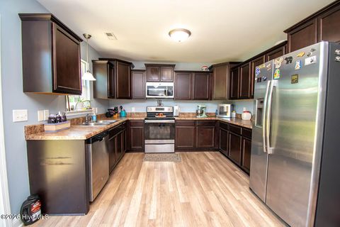 Tiny photo for 124 Waterford Way, Maysville, NC 28555 (MLS # 100568955)