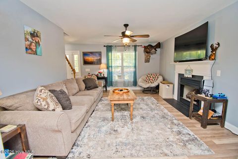 Tiny photo for 124 Waterford Way, Maysville, NC 28555 (MLS # 100568955)