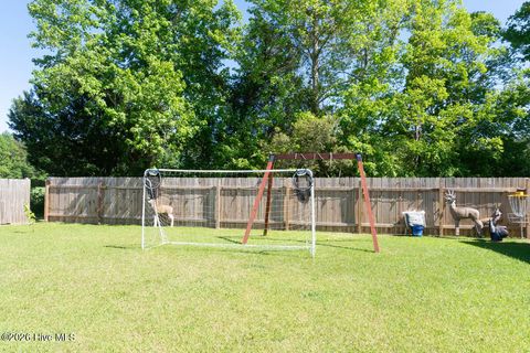Tiny photo for 124 Waterford Way, Maysville, NC 28555 (MLS # 100568955)