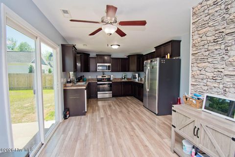 Tiny photo for 124 Waterford Way, Maysville, NC 28555 (MLS # 100568955)