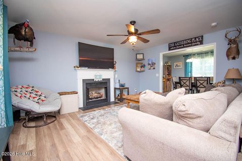 Tiny photo for 124 Waterford Way, Maysville, NC 28555 (MLS # 100568955)