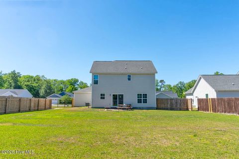 Tiny photo for 124 Waterford Way, Maysville, NC 28555 (MLS # 100568955)