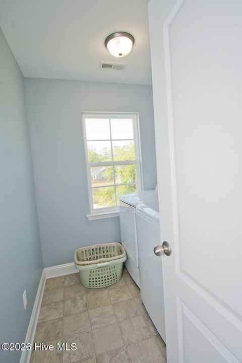 Tiny photo for 124 Waterford Way, Maysville, NC 28555 (MLS # 100568955)