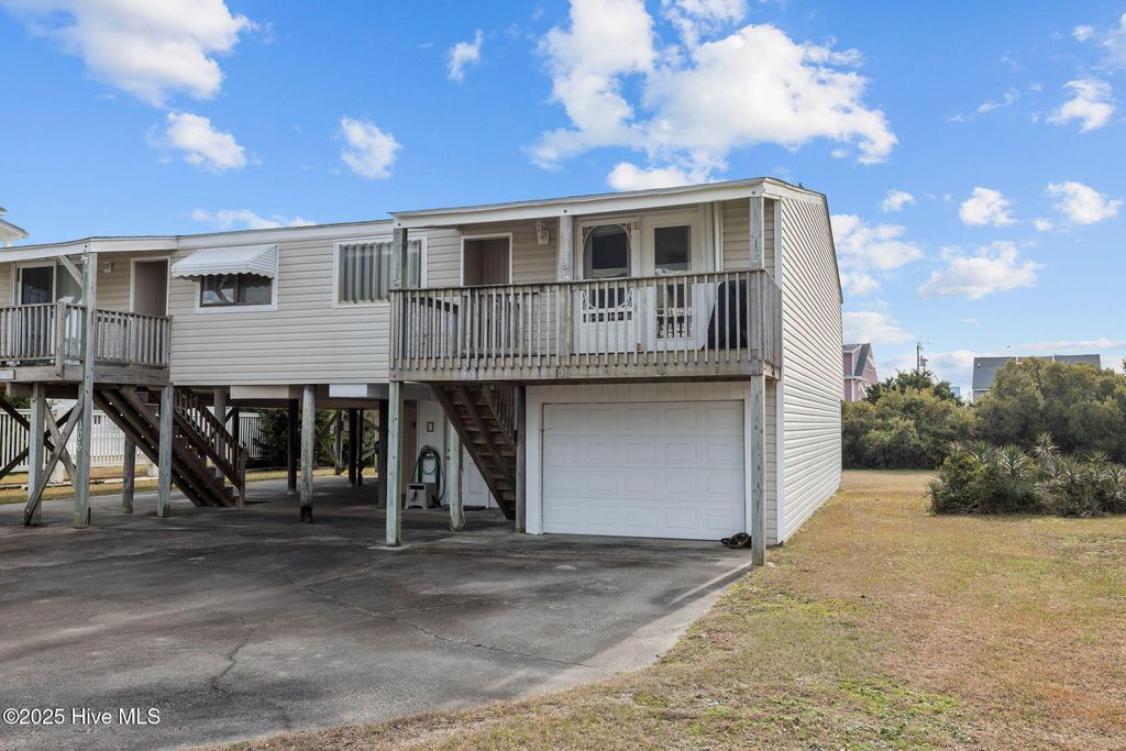 Photo of 104 Robin Avenue, Atlantic Beach, NC 28512 (MLS # 100546597)