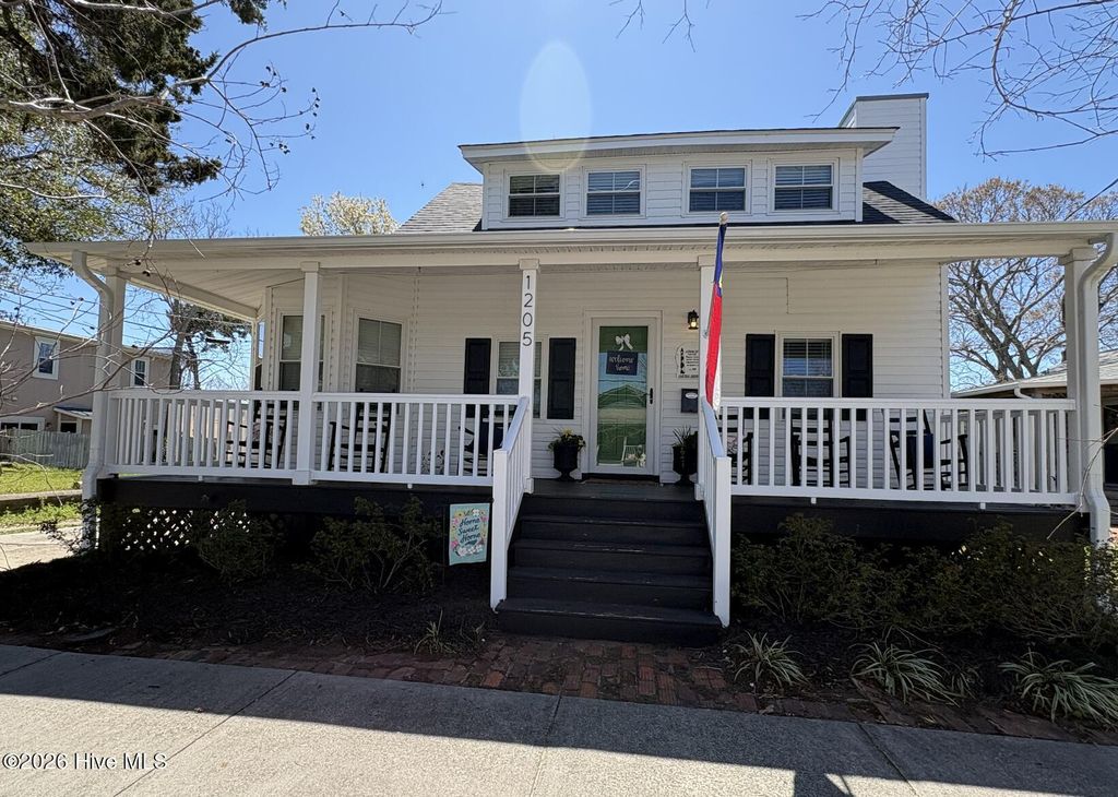 Photo of 1205 Evans Street, Morehead City, NC 28557 (MLS # 100561874)