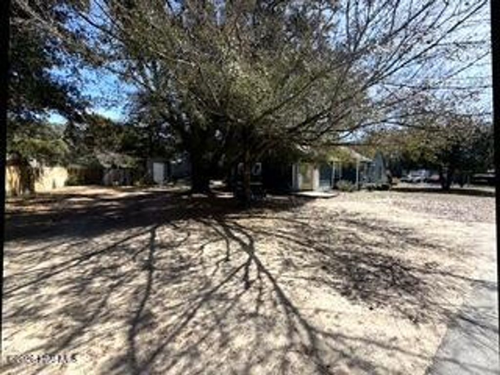 Photo of 4122 Sound Drive, Morehead City, NC 28557 (MLS # 100558320)