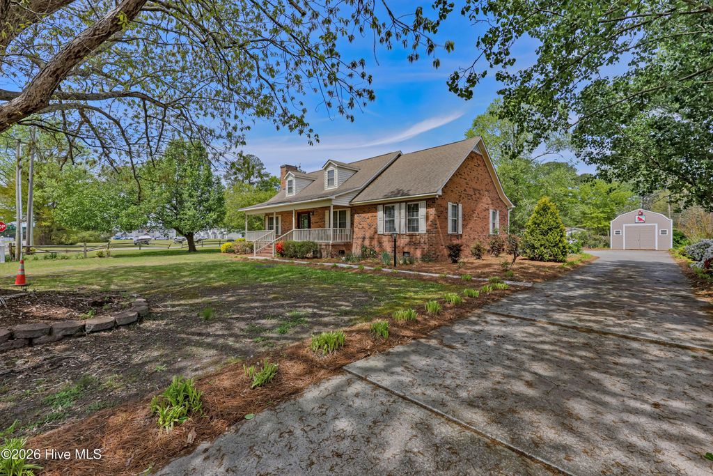 Photo of 312 W Quinn Street, Beulaville, NC 28518 (MLS # 100566213)