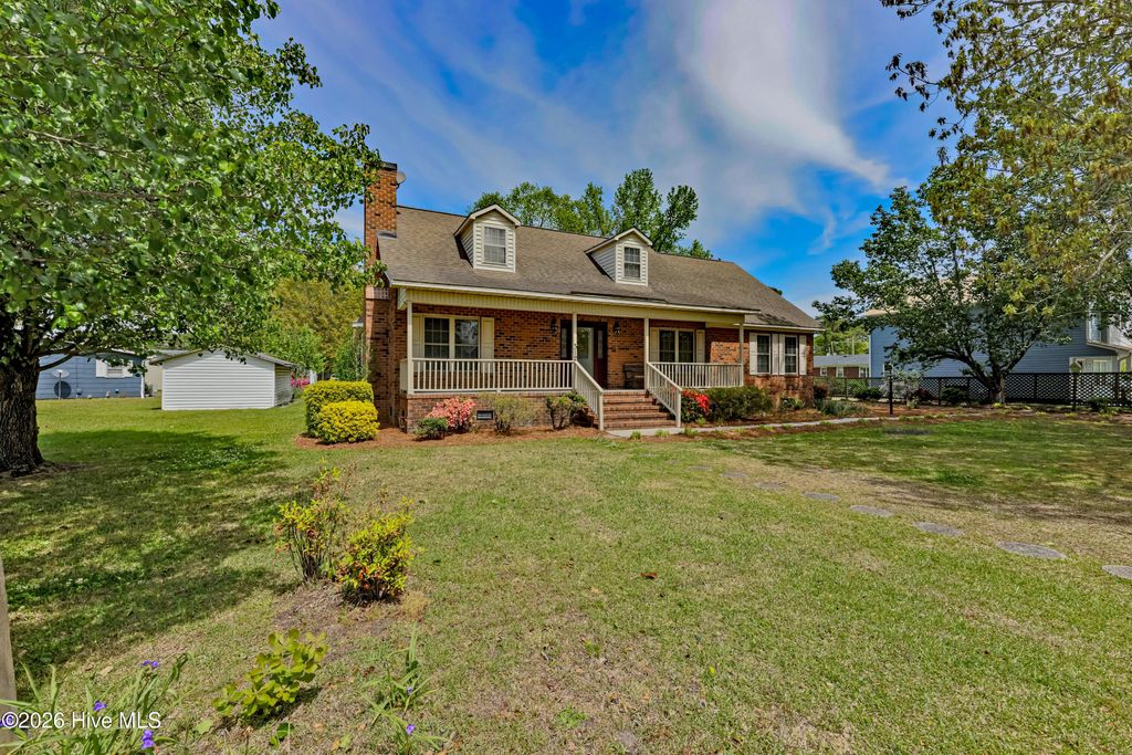 Photo of 312 W Quinn Street, Beulaville, NC 28518 (MLS # 100566213)