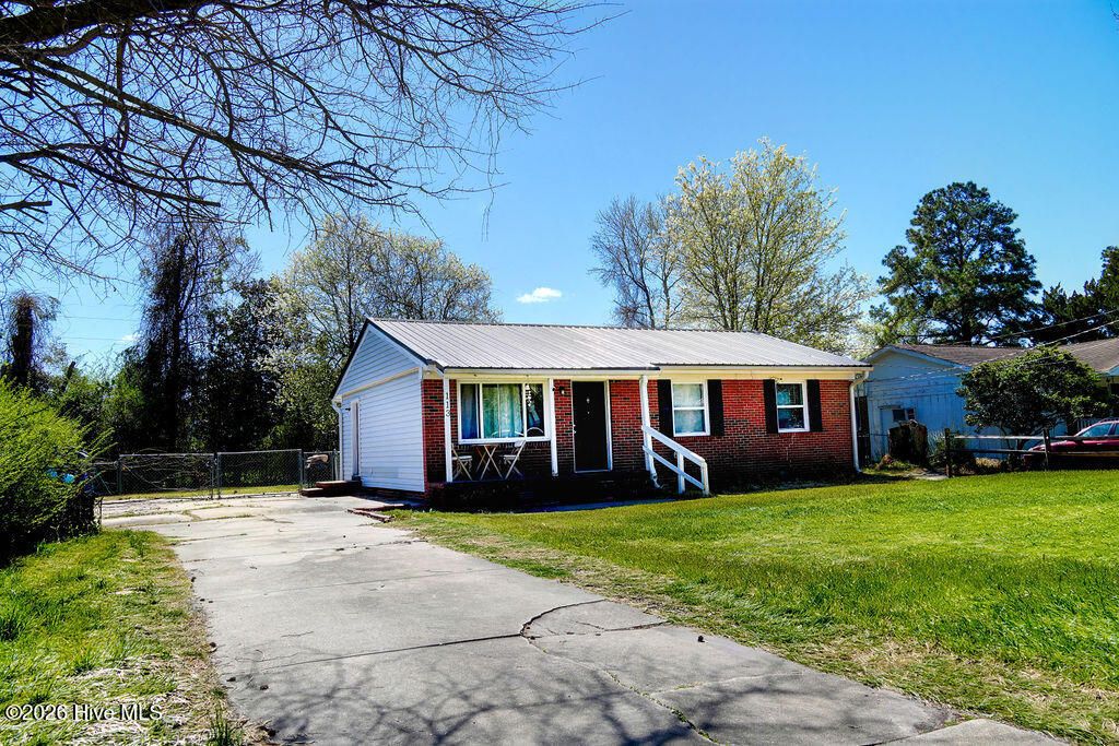 Photo of 113 Shamrock Drive, Jacksonville, NC 28540 (MLS # 100560731)