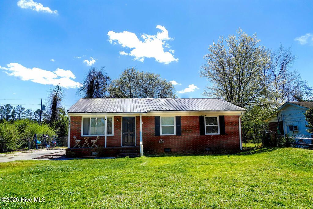 Photo of 113 Shamrock Drive, Jacksonville, NC 28540 (MLS # 100560731)