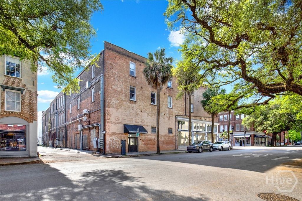 Photo of 310 W Broughton Street #3016, Savannah, GA 31401 (MLS # SA348697)