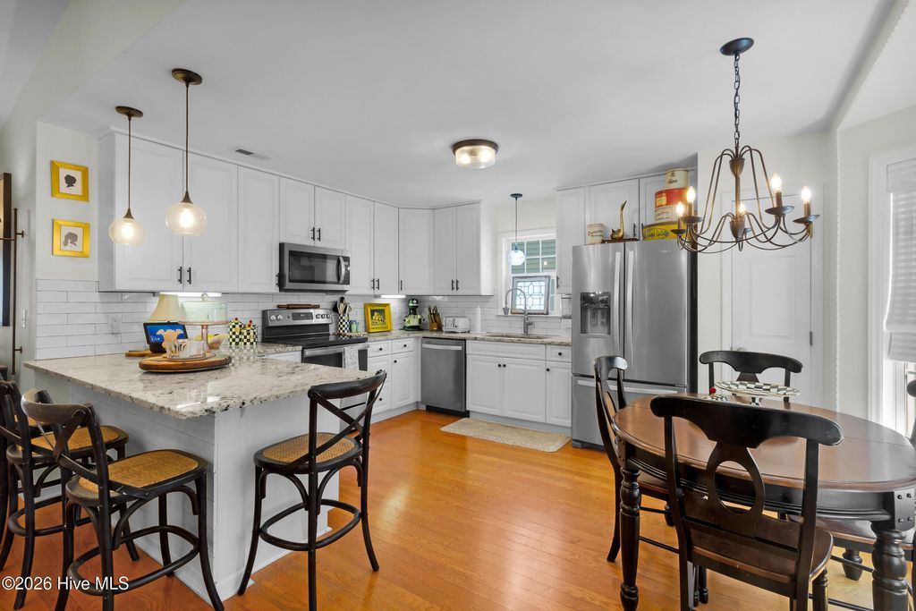 Photo of 113 Bermuda View, New Bern, NC 28560 (MLS # 100569350)