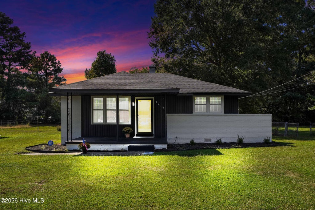 Photo of 1218 Ferndale Lane, Kinston, NC 28501 (MLS # 100607595)