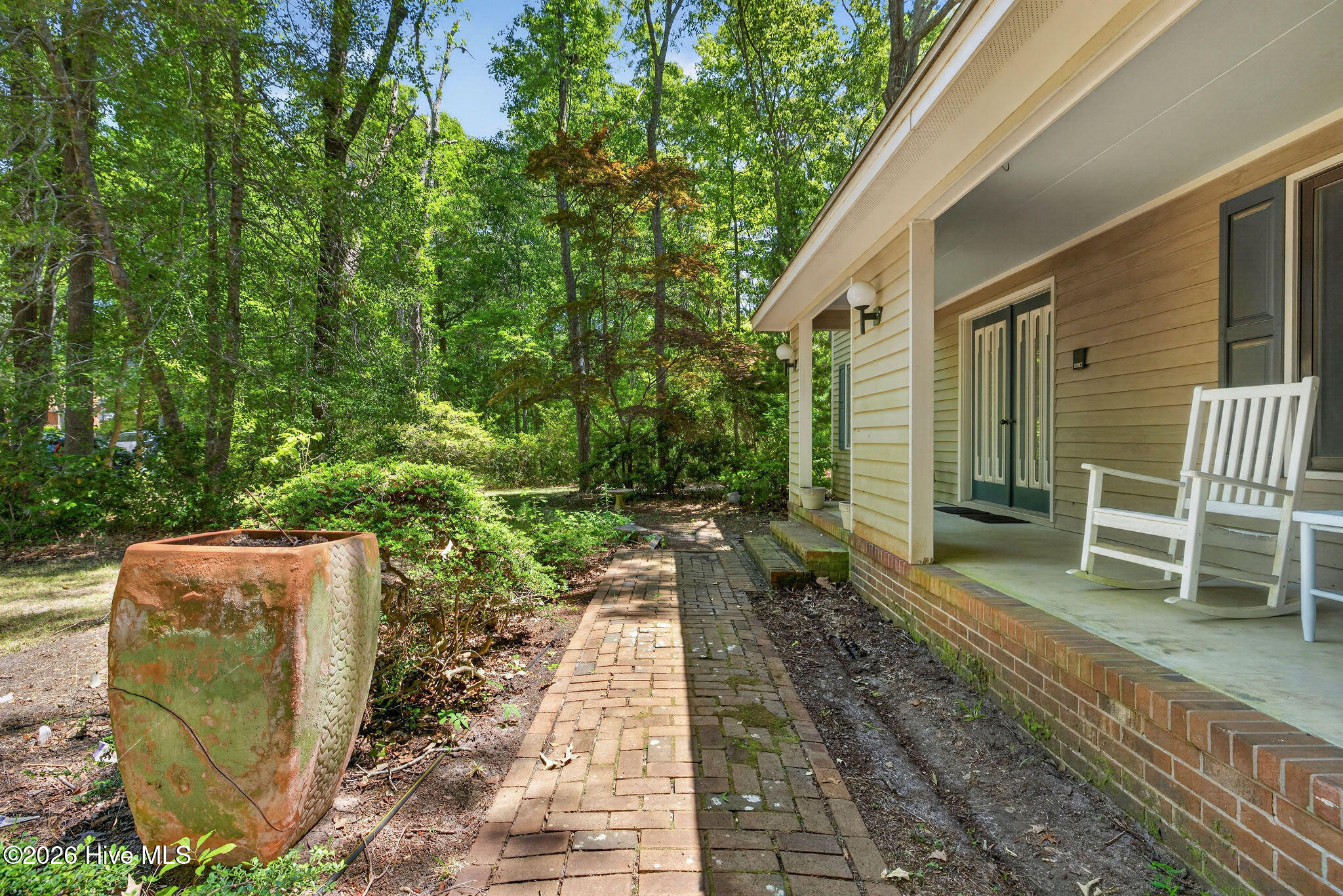 100 Wedge Road