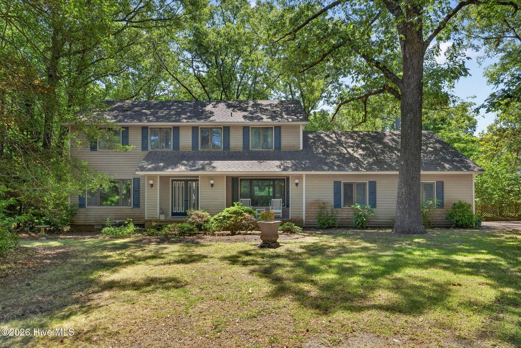 Photo of 100 Wedge Road, Hampstead, NC 28443 (MLS # 100575631)