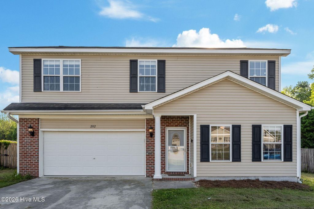 Photo of 202 Bonanza Drive, Richlands, NC 28574 (MLS # 100567671)