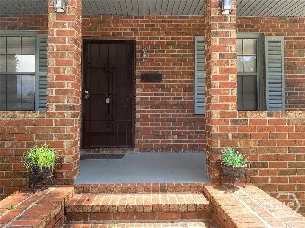 Photo of 708 E 32nd Street, Savannah, GA 31401 (MLS # SA346141)