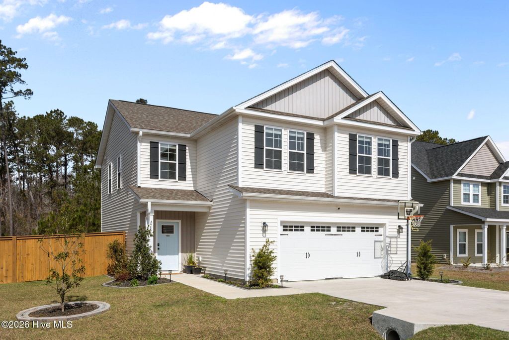 Photo of 823 Cooke Drive, Hubert, NC 28539 (MLS # 100561827)