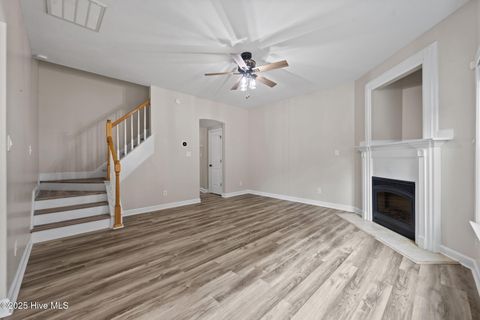 Tiny photo for 806 Fort Sumter Way, Swansboro, NC 28584 (MLS # 100546672)