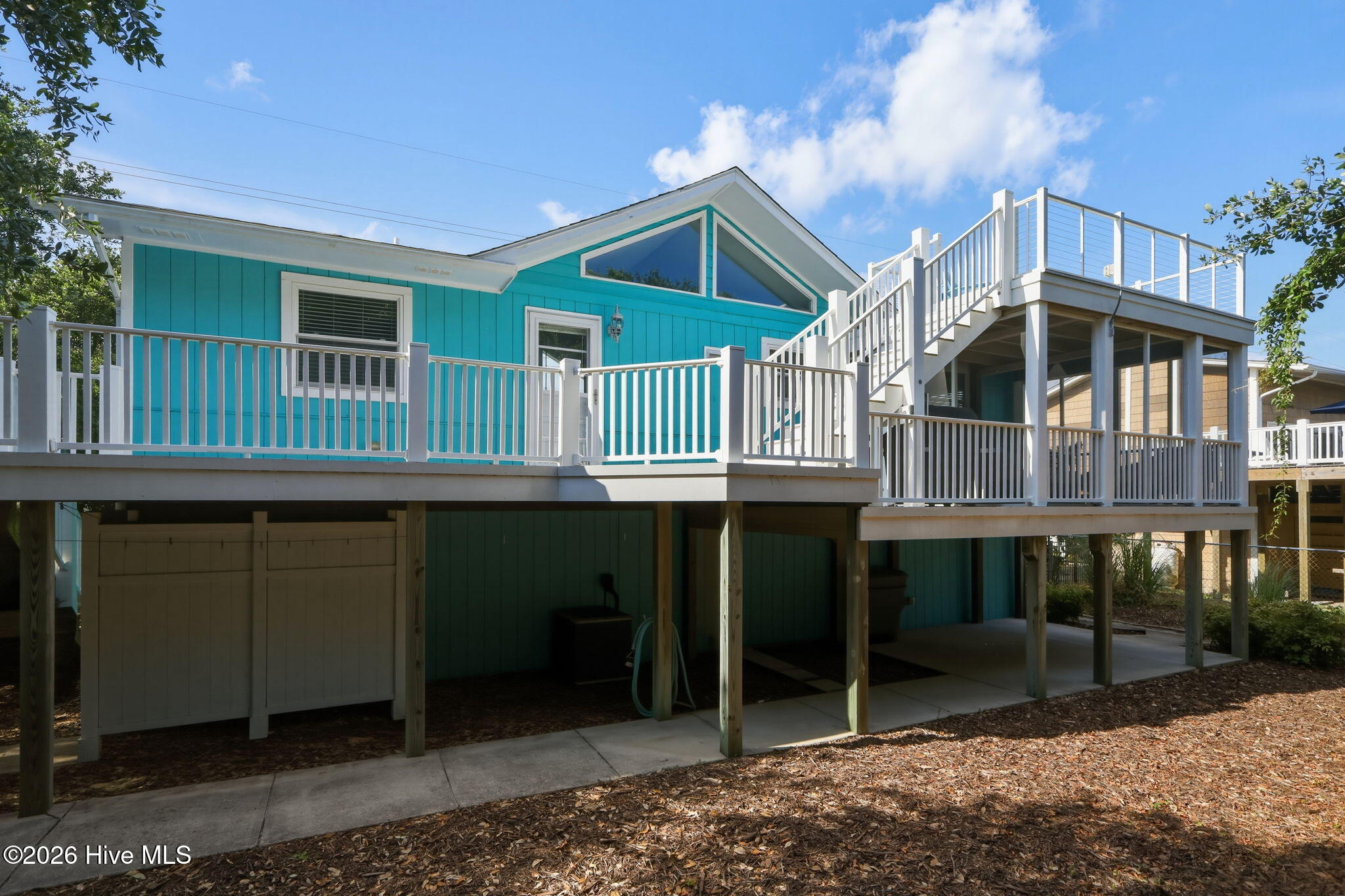 1607 Emerald Drive