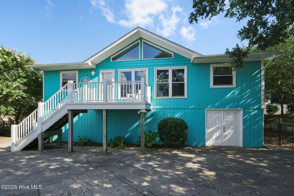 Photo of 1607 Emerald Drive, Emerald Isle, NC 28594 (MLS # 100585665)
