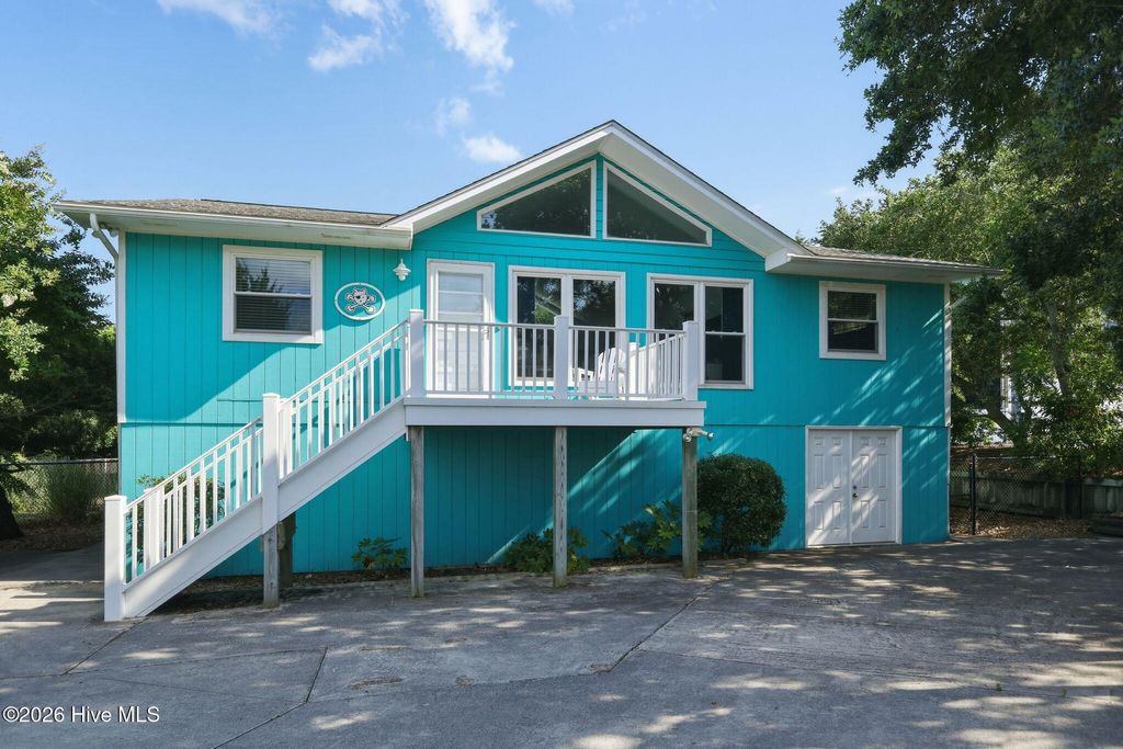 Photo of 1607 Emerald Drive, Emerald Isle, NC 28594 (MLS # 100585665)