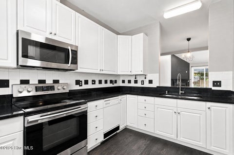 Tiny photo for 233 Racine Drive #Unit 47, Wilmington, NC 28403 (MLS # 100601253)