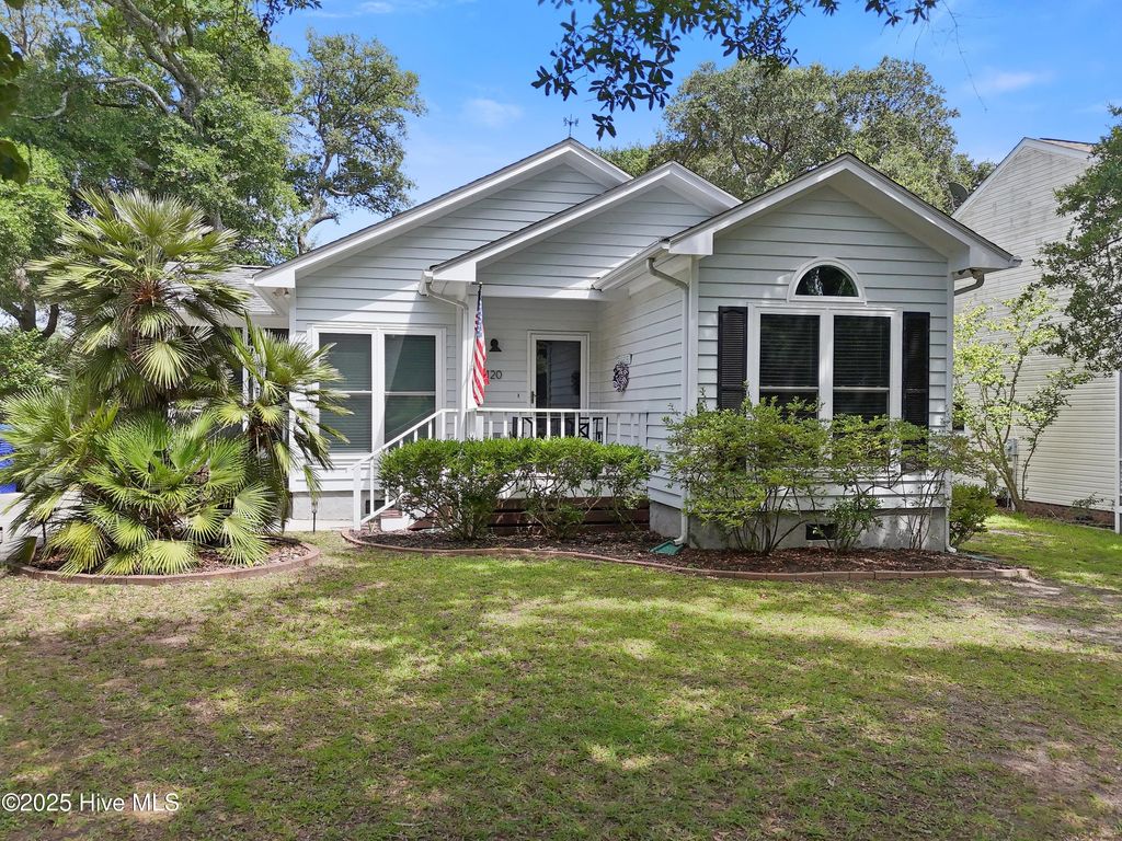 Photo of 120 SE 2nd Street, Oak Island, NC 28465 (MLS # 100522273)