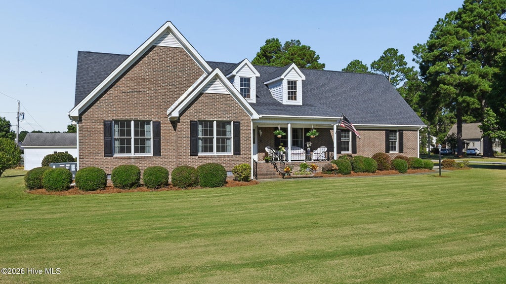 Photo of 944 Country Club Drive, Ayden, NC 28513 (MLS # 100611092)